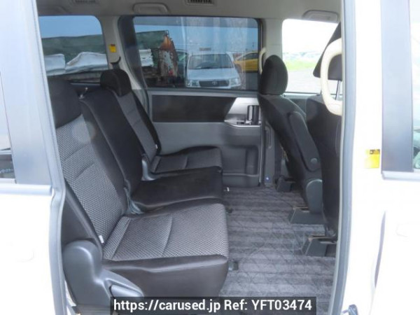 Used 2008 AT toyota noah ZRR70W Image[16]