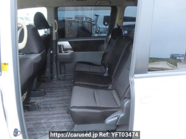 Used 2008 AT toyota noah ZRR70W Image[18]