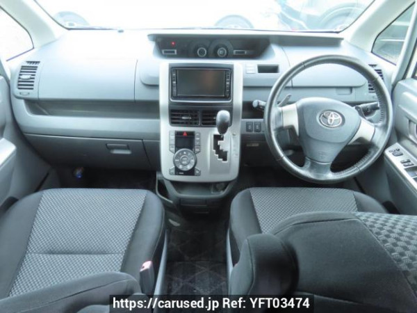 Used 2008 AT toyota noah ZRR70W Image[22]