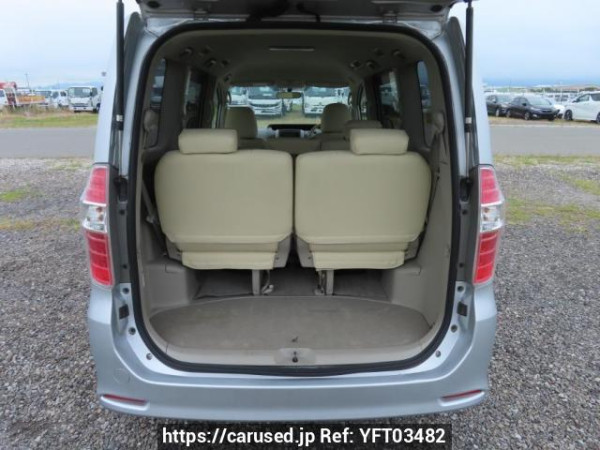 Used 2009 AT toyota noah ZRR70W Image[8]