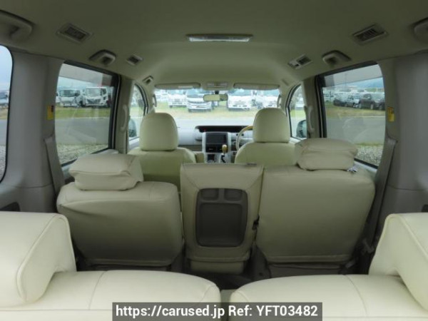 Used 2009 AT toyota noah ZRR70W Image[9]