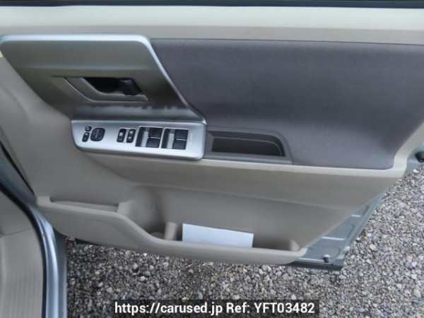 Used 2009 AT toyota noah ZRR70W Image[33]