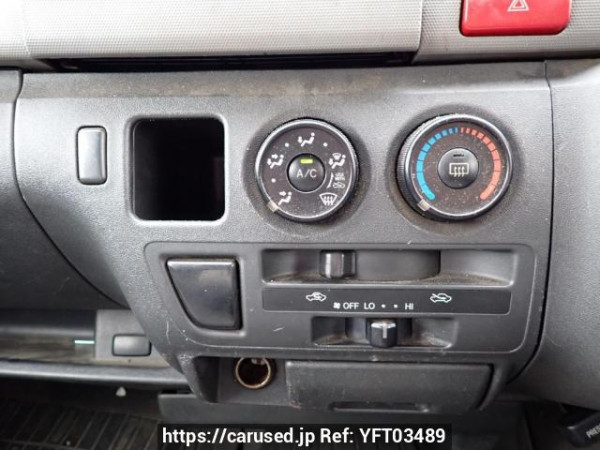 Used 2004 AT toyota hiace-van KDH200V Image[25]
