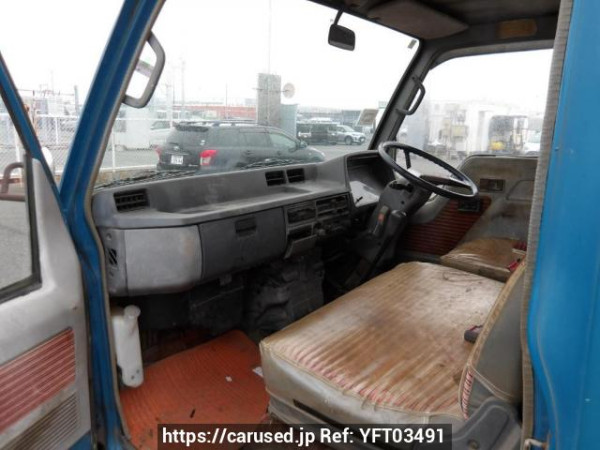 Used 1988 MT mitsubishi canter FE305BD Image[36]