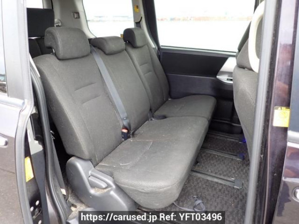 Used 2013 AT toyota noah ZRR70G Image[15]