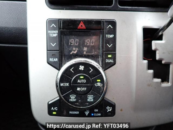 Used 2013 AT toyota noah ZRR70G Image[24]