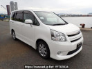Toyota Noah ZRR70W
