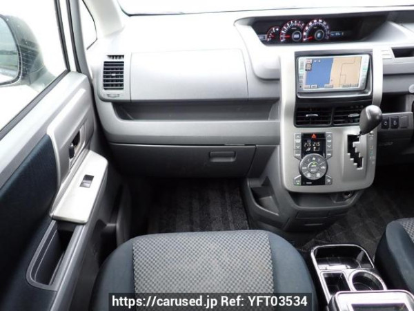 Used 2009 AT toyota noah ZRR70W Image[19]