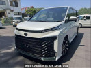 Toyota Voxy ZWR90W
