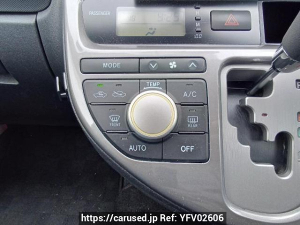 Used 2005 AT toyota wish ZNE10G Image[21]