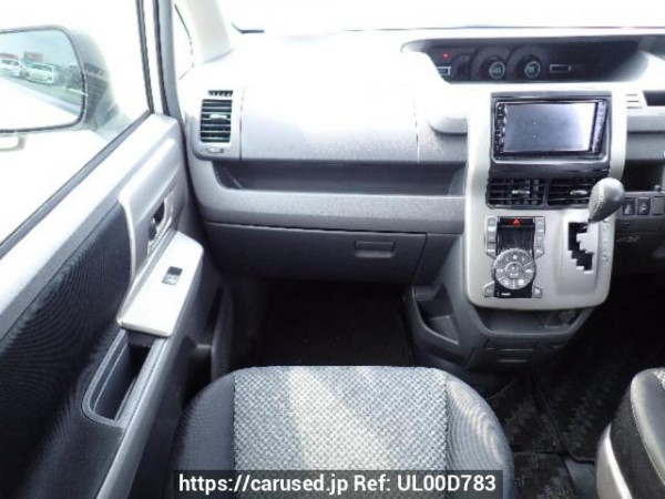 Used 2008 AT toyota noah ZRR70W Image[17]
