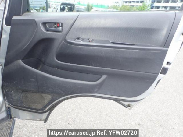 Used 2006 MT toyota regiusace-van KDH200V Image[14]