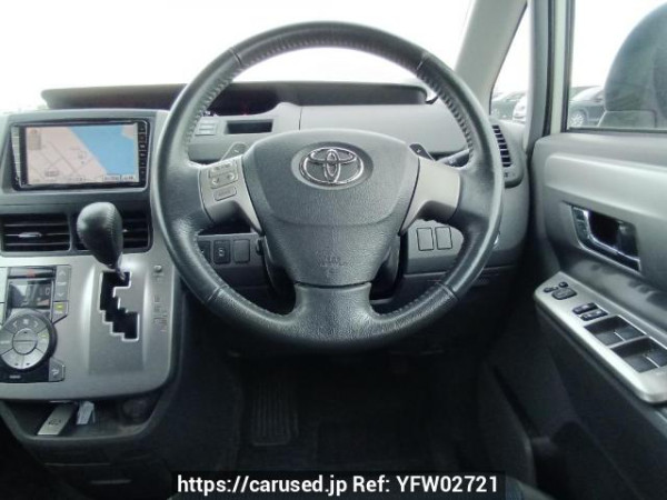 Used 2009 AT toyota voxy ZRR70W Image[19]