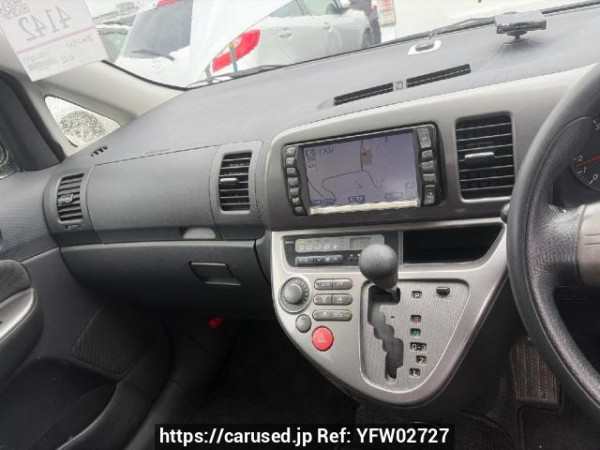 Used 2004 AT toyota wish ZNE10G Image[11]