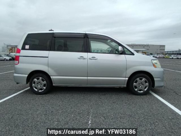 Used 2005 AT toyota noah AZR60G Image[7]