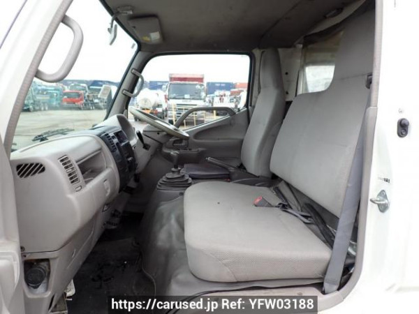 Used 2011 MT toyota toyoace-route-van XZU508V Image[15]
