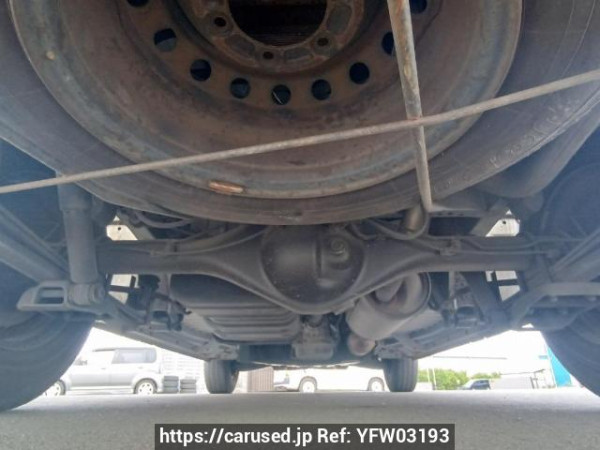 Used 2005 AT toyota regiusace-van KDH200V Image[38]