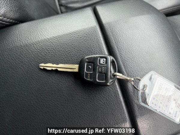 Used 2003 AT toyota hilux-surf RZN210W Image[16]