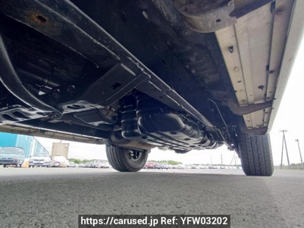 Used 2004 AT toyota hilux-surf RZN215W Image[34]