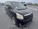 Toyota Noah ZRR75W