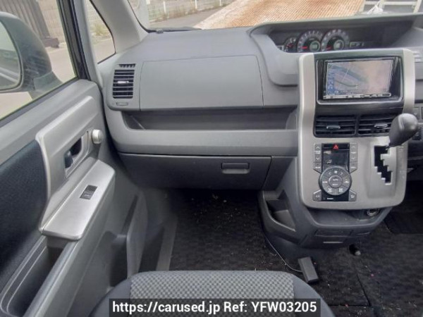 Used 2008 AT toyota noah ZRR75W Image[19]