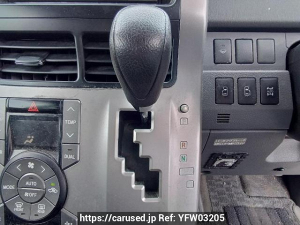Used 2008 AT toyota noah ZRR75W Image[26]