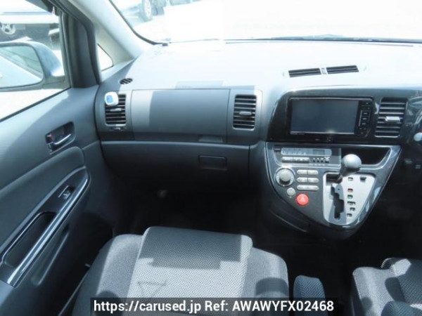 Used 2004 AT toyota wish ZNE10G Image[22]