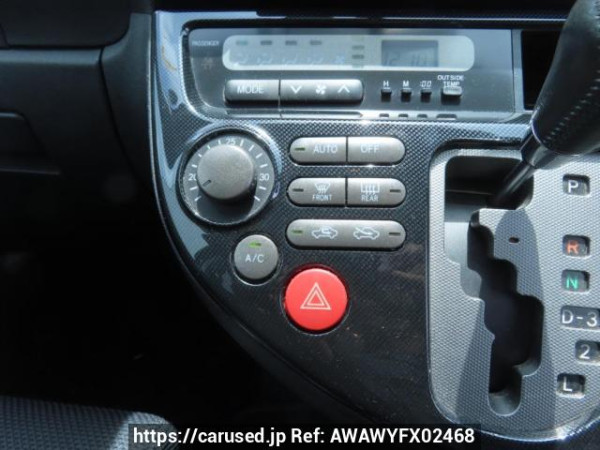 Used 2004 AT toyota wish ZNE10G Image[27]