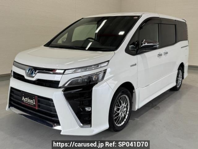 Buy Used 2018 Toyota Voxy ZWR80W (SP041D70) - Carused.jp