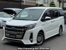 Toyota Noah ZWR80W