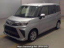 Toyota Roomy M900A
