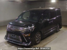 Toyota Voxy ZRR85W
