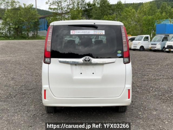 Used 2014 AT toyota noah ZRR85G Image[5]