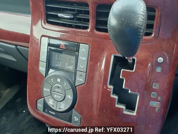 Used 2010 AT toyota voxy ZRR70W Image[26]