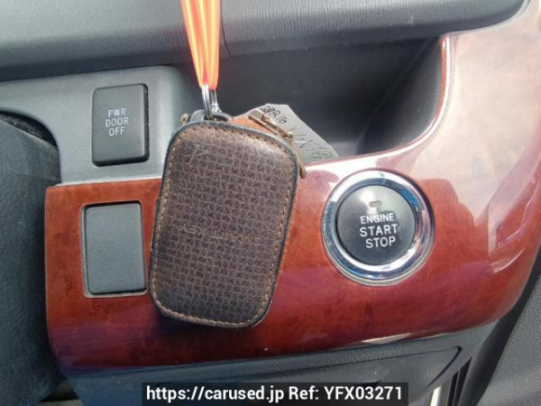 Used 2010 AT toyota voxy ZRR70W Image[27]