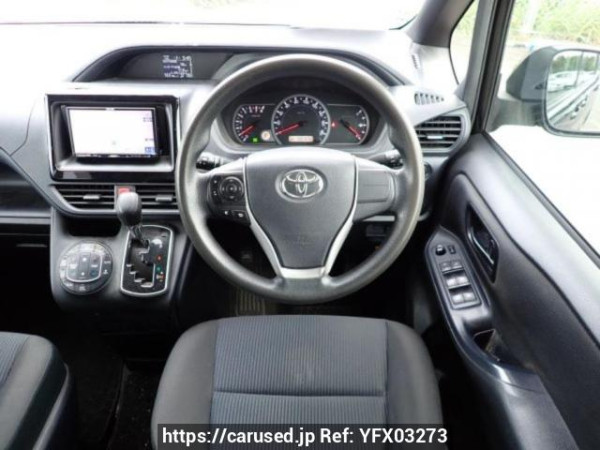 Used 2014 AT toyota noah ZRR80G Image[20]