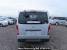 Used 2005 AT toyota regiusace-van TRH200V Image[5]