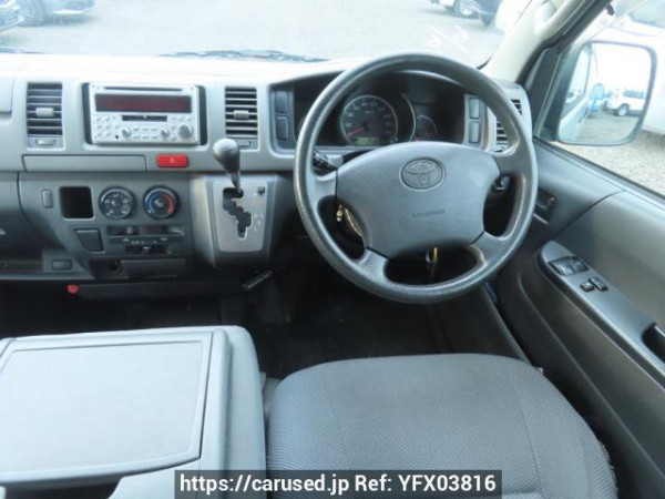 Used 2005 AT toyota regiusace-van TRH200V Image[22]
