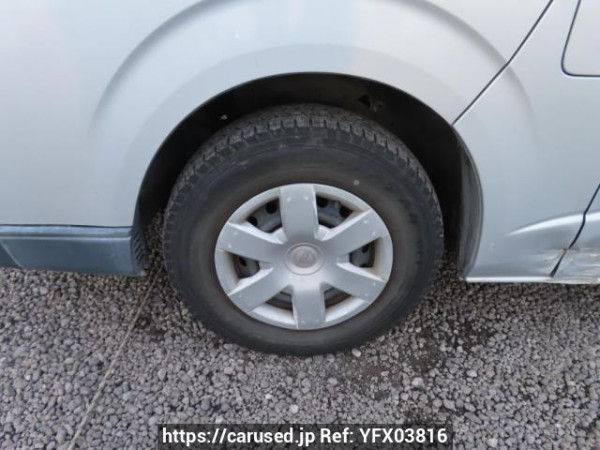 Used 2005 AT toyota regiusace-van TRH200V Image[33]
