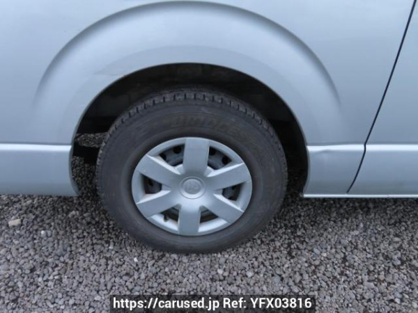 Used 2005 AT toyota regiusace-van TRH200V Image[34]