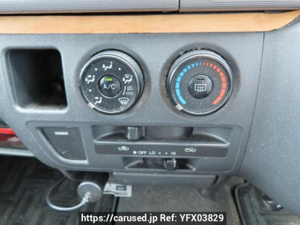 Used 2004 AT toyota hiace-van KDH205V Image[25]