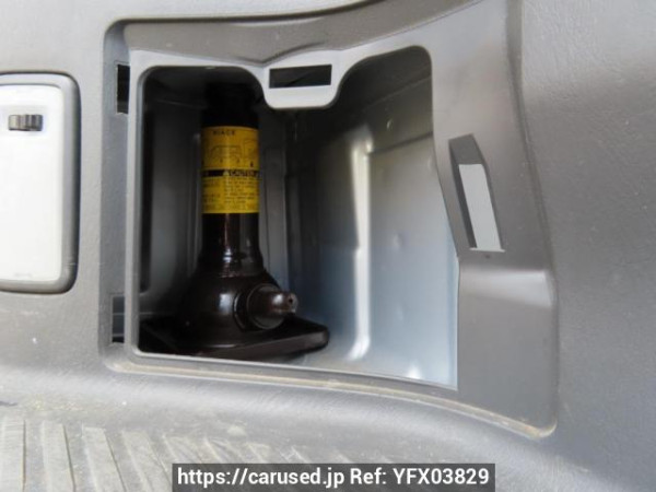 Used 2004 AT toyota hiace-van KDH205V Image[45]