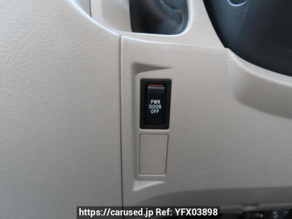 Used 2006 AT toyota noah AZR60G Image[32]