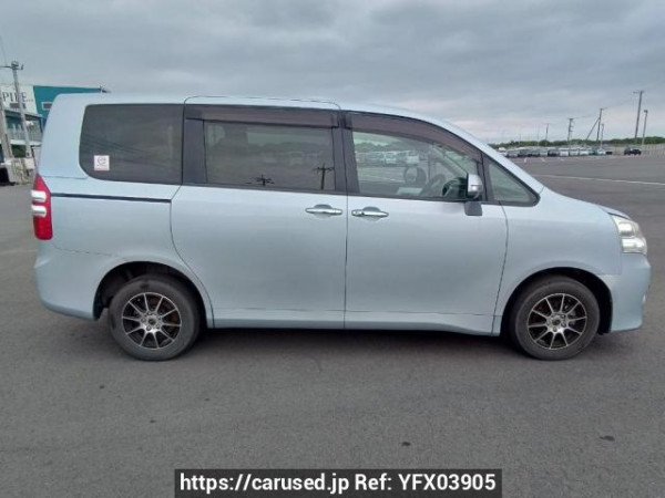 Used 2009 AT toyota noah ZRR75G Image[7]