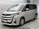 Toyota Noah MZRA90W