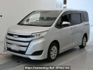 Toyota Noah ZRR80G