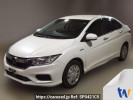Honda Grace GM4