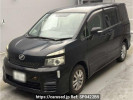 Toyota Voxy ZRR75W