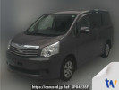 Toyota Noah ZRR70G