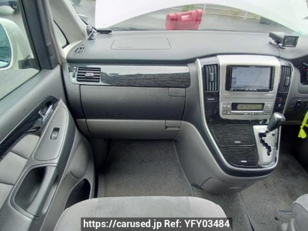 Used 2005 AT toyota alphard ANH10W Image[19]
